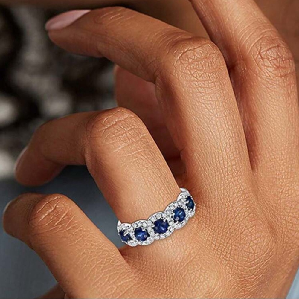 PRINCESS CUT PROMISE RING